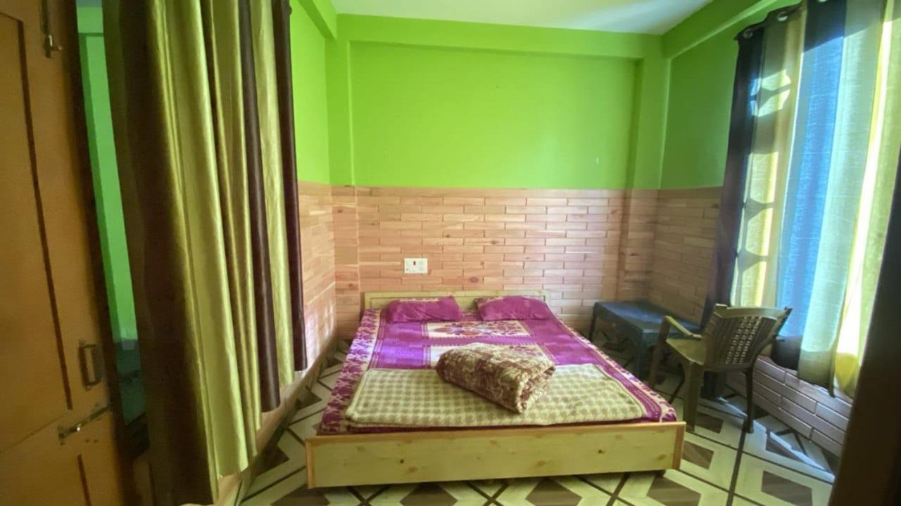 Nucleus Guest House Kasol Kamer foto