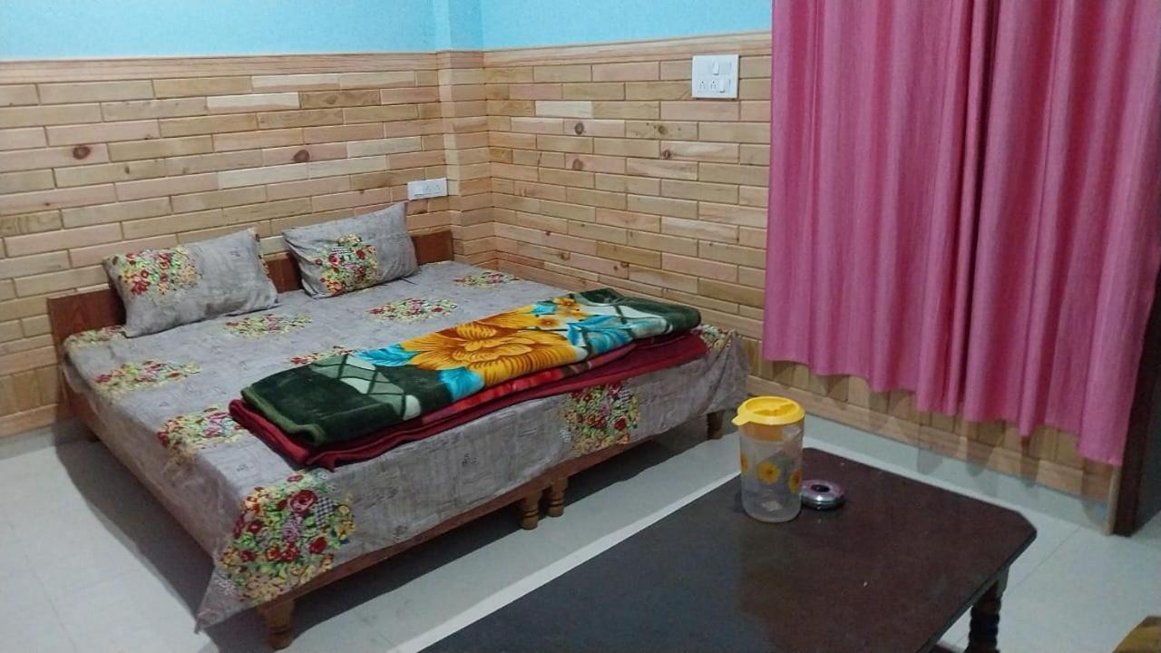 Nucleus Guest House Kasol Buitenkant foto